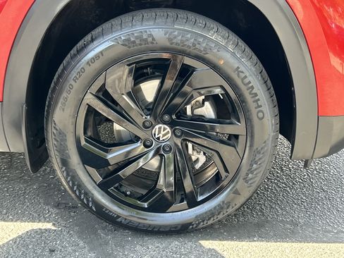 Used 2023 Volkswagen Atlas SE w/ Panoramic Sunroof Package AWD/4WD image 7