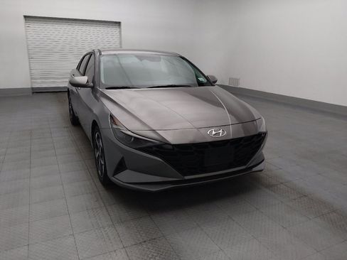 Used 2023 Hyundai Elantra SEL w/ Convenience Package FWD image 14