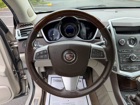 Used 2010 Cadillac SRX Premium FWD image 18