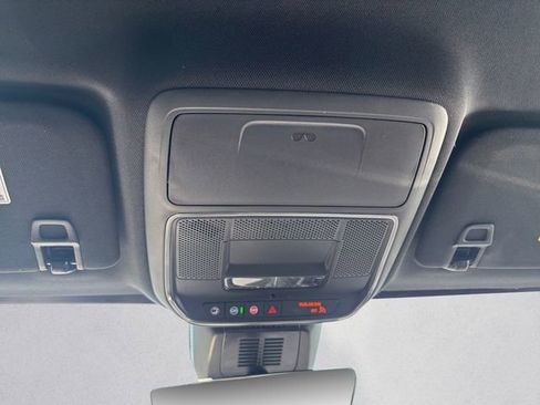 New 2026 Chevrolet Equinox RS w/ Convenience Package III FWD image 17