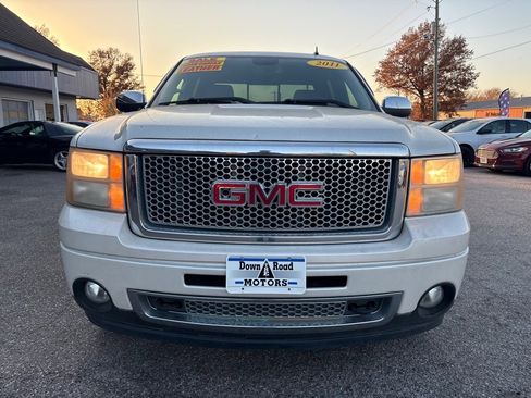 Used 2011 GMC Sierra 1500 Denali image 4