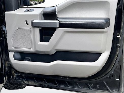 Used 2018 Ford F150 XLT AWD/4WD image 24
