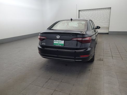 Used 2020 Volkswagen Jetta SE w/ SE Cold Weather Package FWD image 7