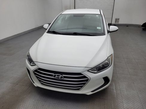 Used 2017 Hyundai Elantra SE image 15