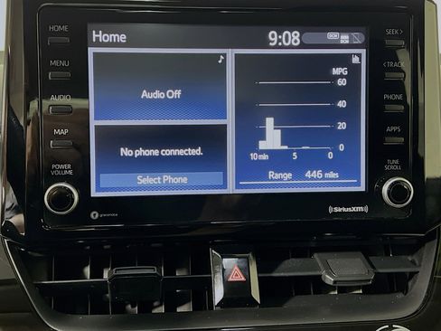 Used 2022 Toyota Corolla LE image 25