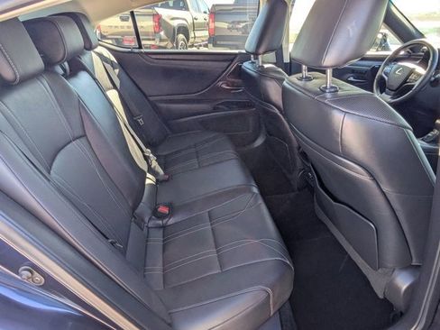 Used 2022 Lexus ES 350 Luxury image 7
