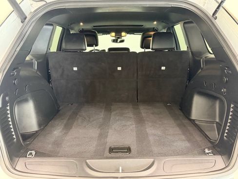Used 2022 Jeep Grand Cherokee Limited AWD/4WD image 5