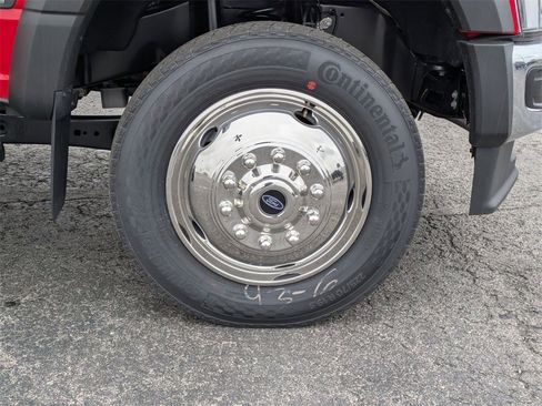 New 2025 Ford F550 4x4 Regular Cab Super Duty image 17