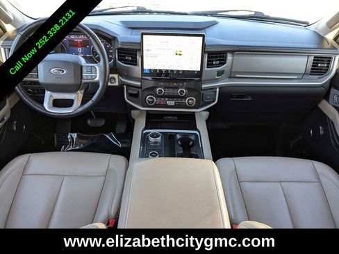 Used 2023 Ford Expedition Max XLT image 19