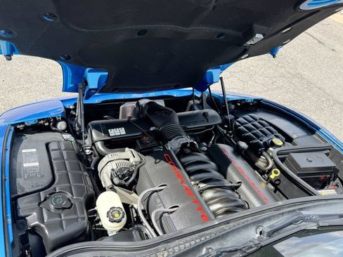 Used 1997 Chevrolet Corvette Coupe RWD image 12