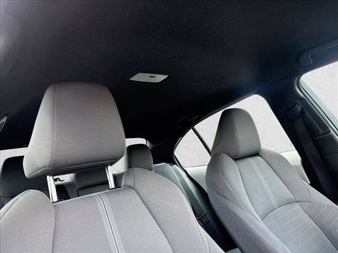 Used 2024 Toyota Corolla SE FWD image 18