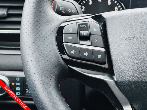 Used 2023 Ford Explorer ST-Line image 15