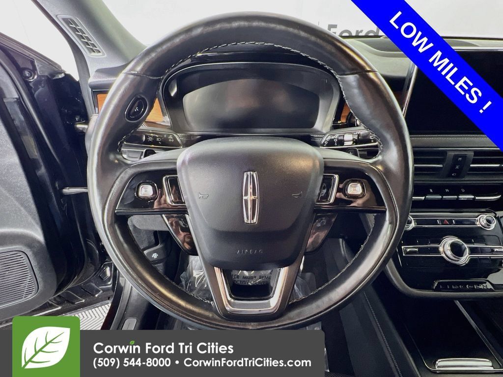 Used 2022 Lincoln Corsair Reserve w/ Equipment Group 201A AWD/4WD image 8