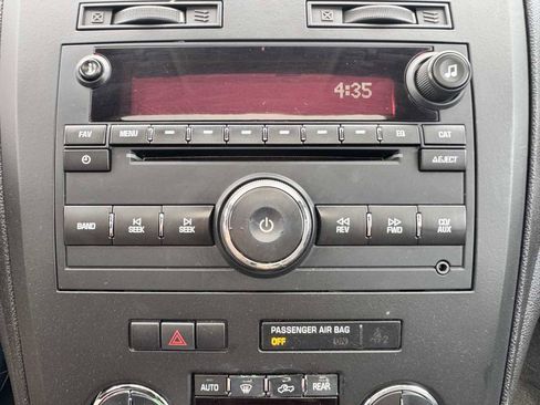Used 2009 Saturn Outlook XR w/ Convenience Package FWD image 48