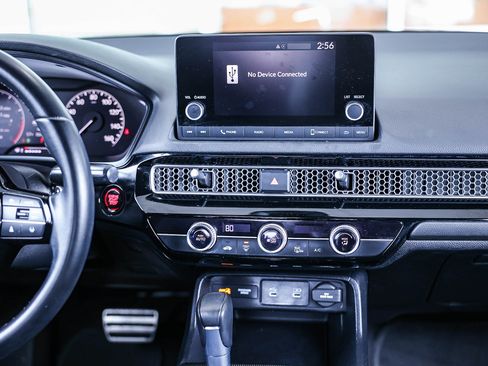 Used 2025 Honda Civic Sport image 18