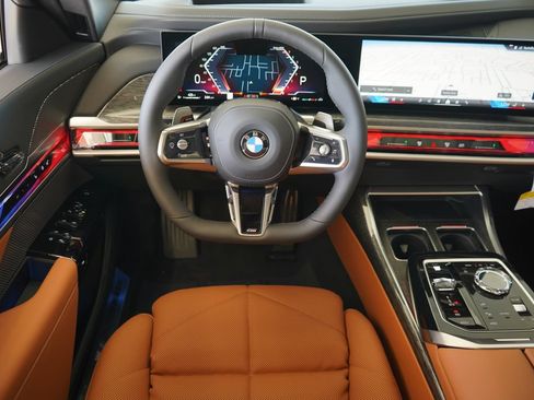 Used 2026 BMW 740i w/ Premium Package RWD image 16