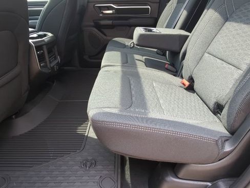 New 2026 RAM 1500 4x4 Crew Cab image 28