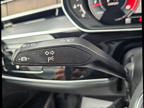 Used 2021 Audi A8 L 3.0T image 32