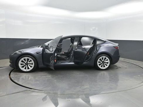 Used 2023 Tesla Model 3 Standard Range RWD image 33