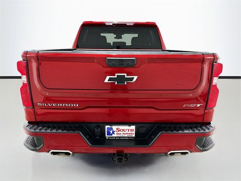 Used 2024 Chevrolet Silverado 1500 RST w/ Z71 Off-Road Package image 6
