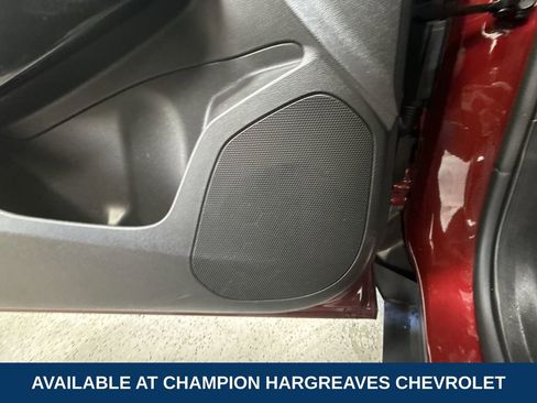 Used 2025 Chevrolet Trax RS w/ Driver Confidence Package image 32