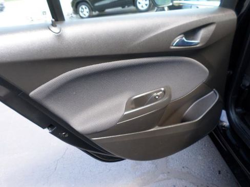 Used 2017 Chevrolet Cruze LT w/ Sun And Sound Package image 30