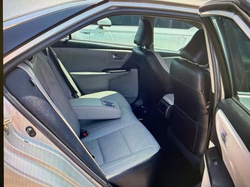 Used 2016 Toyota Camry SE FWD image 22