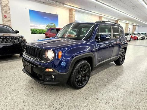 Used 2018 Jeep Renegade Altitude image 1