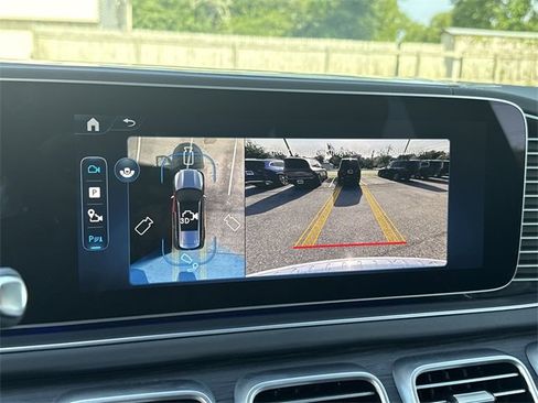 New 2025 Mercedes-Benz GLS 580 4MATIC image 6