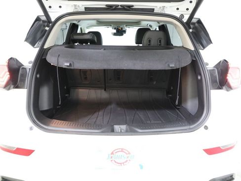 Used 2025 Buick Encore GX Avenir w/ Avenir Technology Package AWD/4WD image 24
