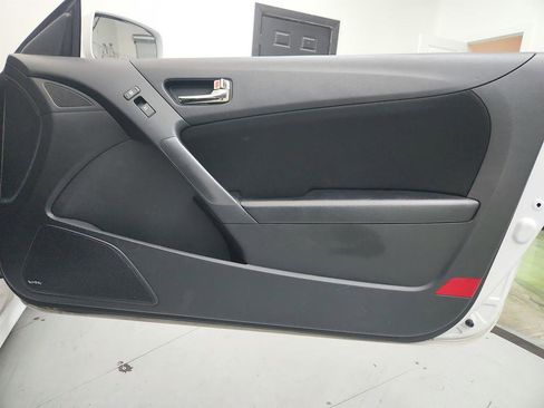 Used 2012 Hyundai Genesis 2.0T RWD image 25