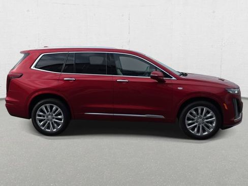 Certified 2023 Cadillac XT6 Premium Luxury w/ LPO, Floor Liner Package AWD/4WD image 4