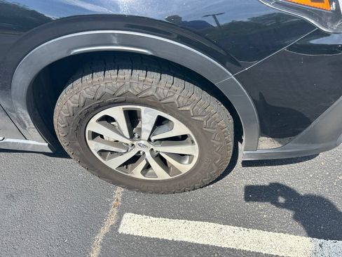 Used 2022 Subaru Outback Premium AWD/4WD image 10
