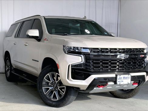 Used 2024 Chevrolet Suburban Z71 w/ Z71 Off-Road Package image 1