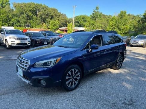 Used 2017 Subaru Outback 2.5i Limited AWD/4WD image 1