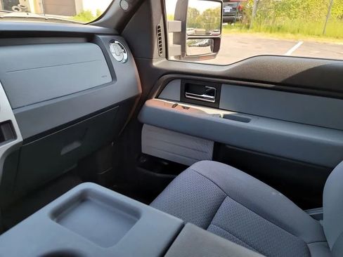 Used 2014 Ford F150 XLT w/ Equipment Group 302A Luxury AWD/4WD image 18