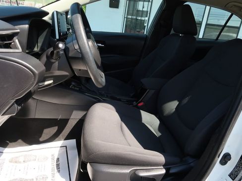 Used 2021 Toyota Corolla LE w/ Carpet Mat Package (TMS) image 5