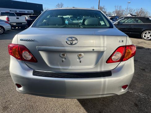Used 2010 Toyota Corolla image 4