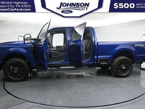 New 2026 Ford F250 Lariat w/ Black Appearance Package AWD/4WD image 36