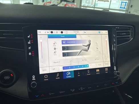 New 2026 Jeep Grand Wagoneer L 4WD w/ Premium Group I image 55