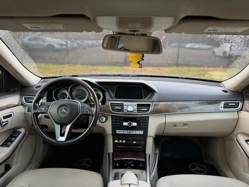 Used 2014 Mercedes-Benz E 350 Sedan image 20