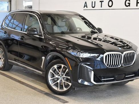 Used 2025 BMW X5 xDrive40i w/ Premium Package image 1