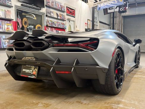 Used 2024 Lamborghini Revuelto AWD/4WD image 6
