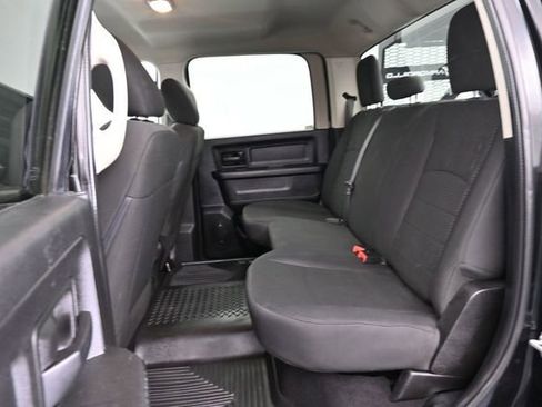 Used 2019 RAM 1500 Express w/ Wheel & Sound Group AWD/4WD image 29