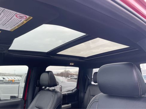 Used 2022 Ford F250 Lariat w/ Black Appearance Package image 31