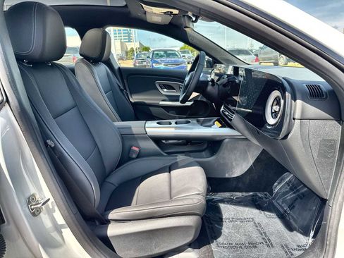 New 2026 Mercedes-Benz CLA 250+ image 9