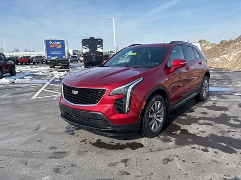 Used 2021 Cadillac XT4 Sport image 2
