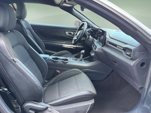 Used 2024 Ford Mustang Convertible image 11