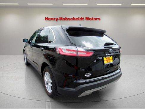 Used 2024 Ford Edge SEL image 11