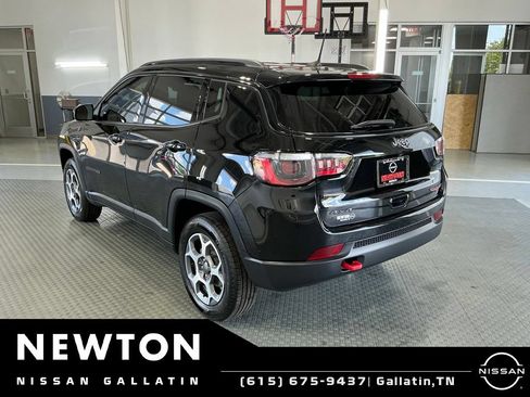 Used 2022 Jeep Compass Trailhawk w/ Trailhawk Convenience Group AWD/4WD image 21